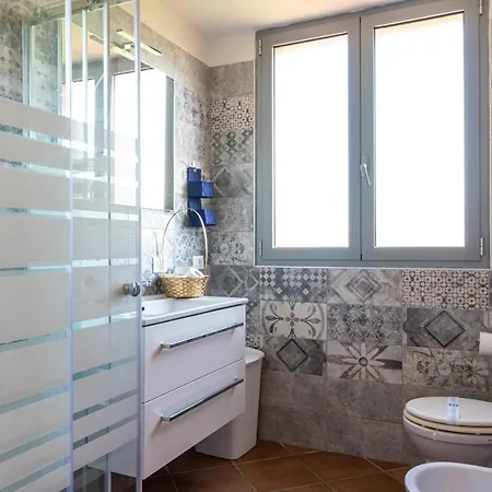 Gold Oasi - Business Solution Apartahotel Ferrara