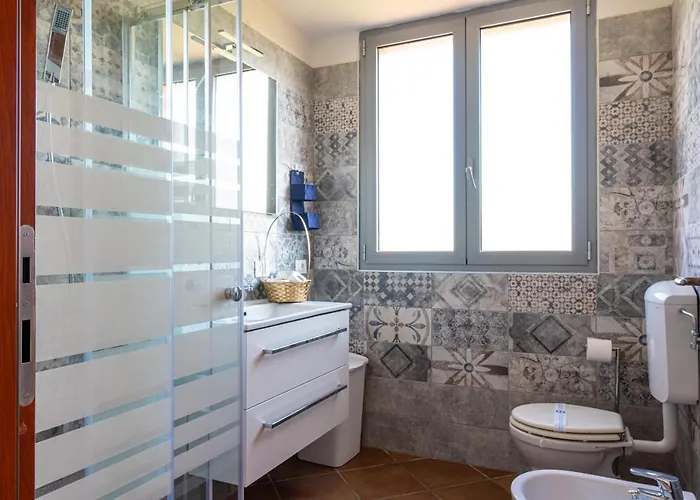 Gold Oasi - Business Solution 아파트호텔 페라라