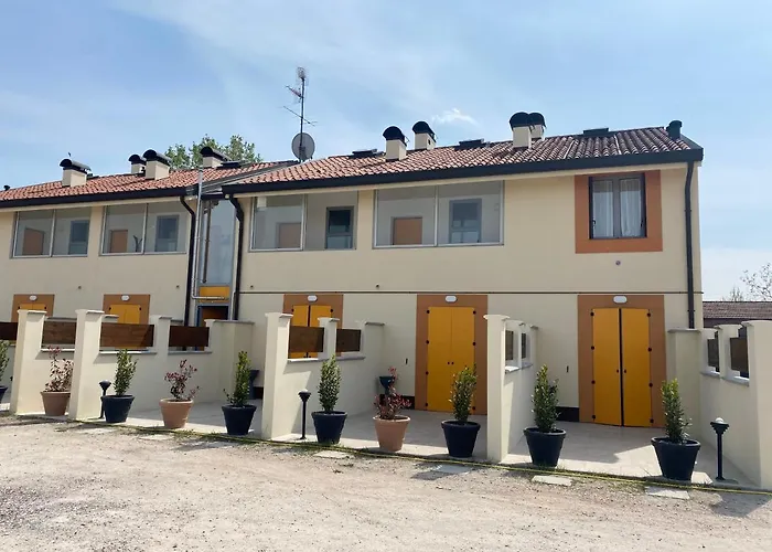 Gold Oasi - Business Solution 아파트호텔 3*